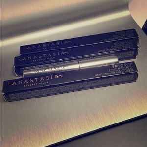 Anastasia Beverly Hills Brow Wiz & clear Brow Gel